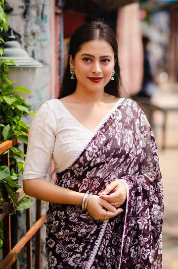 Angel Wardrobe: Presents soft georgette saree