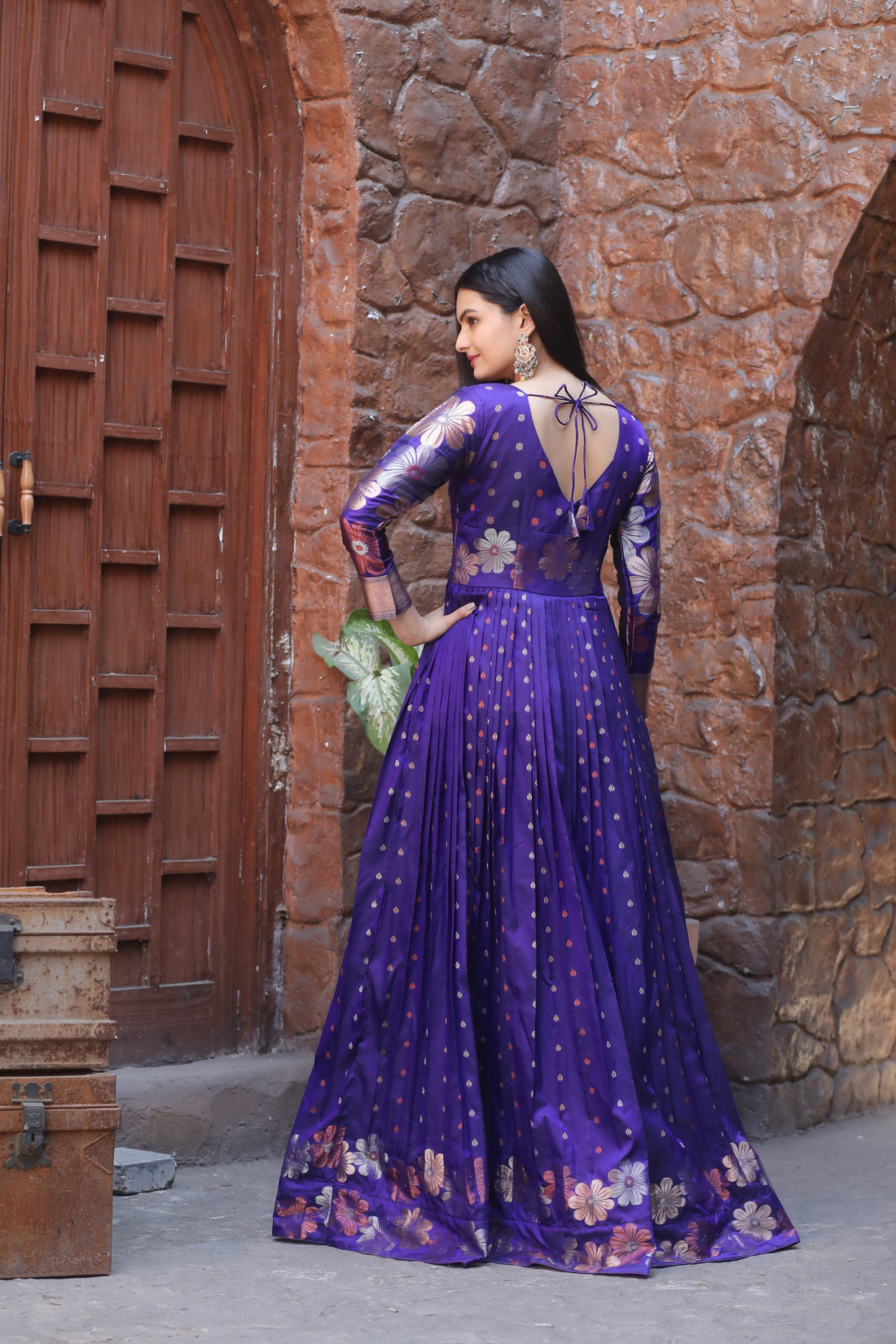 Angel Wardrobe: Presents soft silk gown