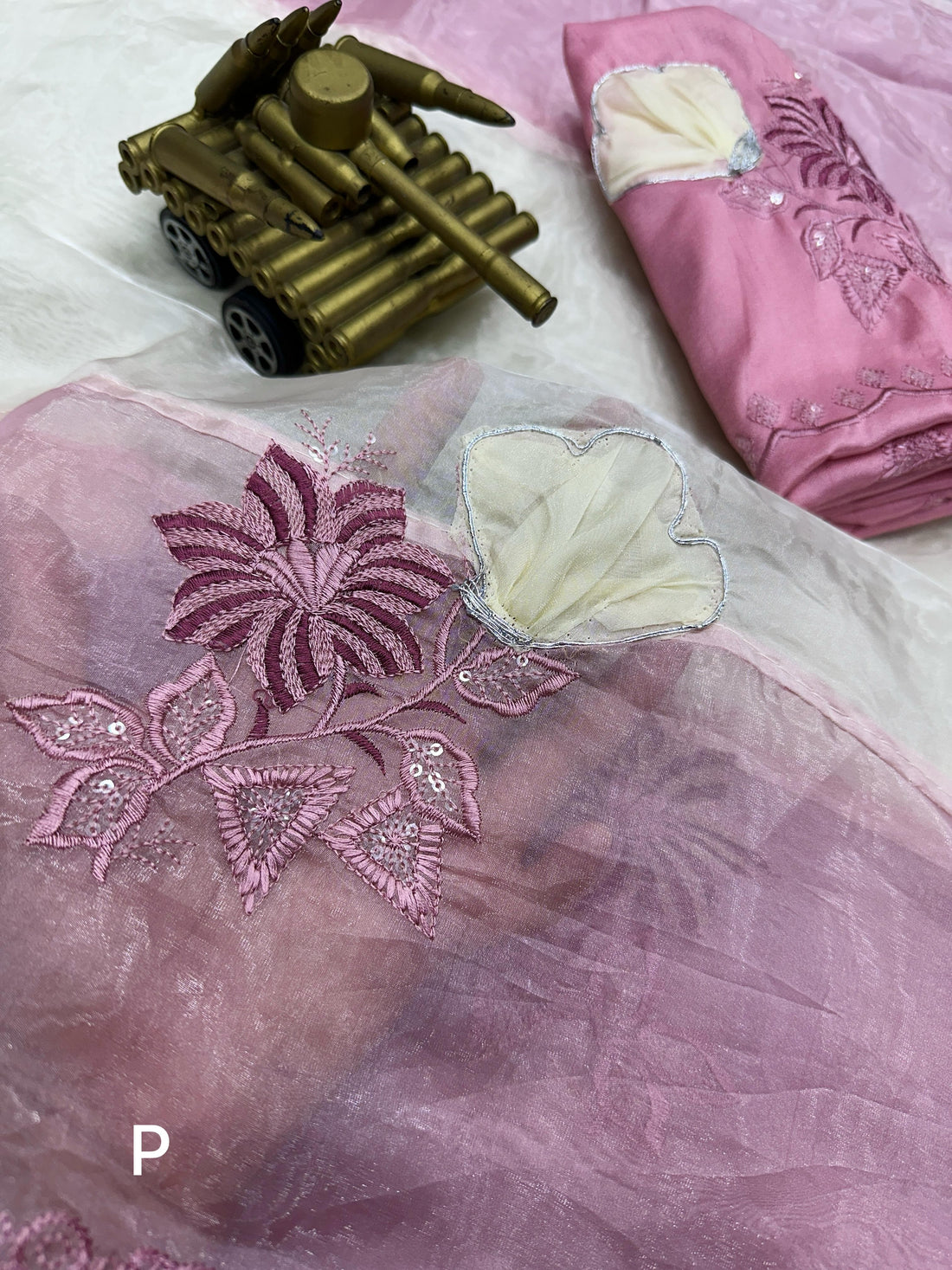 Launch Simple yet elegant, Make every moment special with our exclusive patry. Dazzy